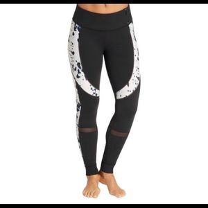 NWT CALIA Essential Spliced Legging in Oceanic